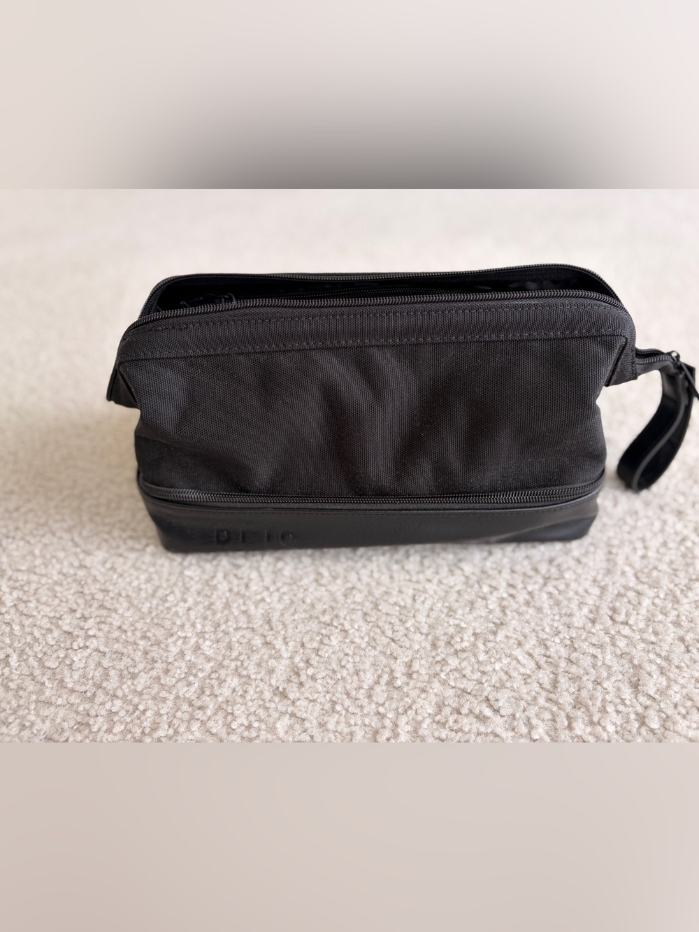 BÉIS Black Travel Cosmetic Bag Toiletry Organizer